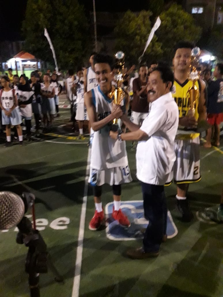 JUARA 1 PUTRA KADISPORA CUP