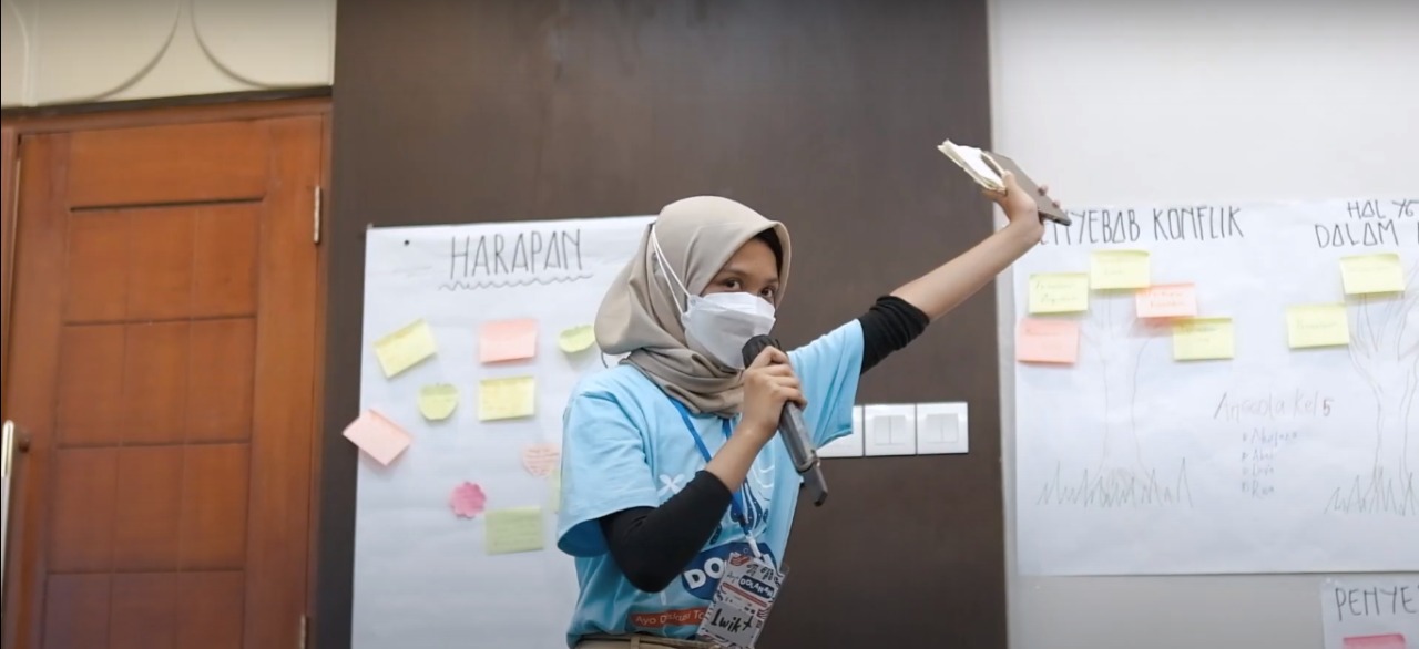 FLOW AND FORM: A SYMPHONY OF ART IN THE THUNDER OF MY DAYS (by Dwi Agustin Rahayu)